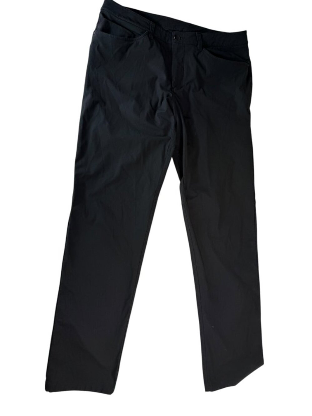 LULULEMON Pants. Zip Fly. Size Men's 34. Black. Pockets.